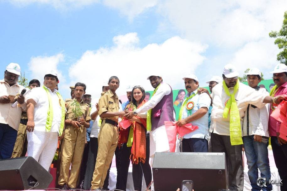 Celebs-participating-Haritha-Haaram-Event